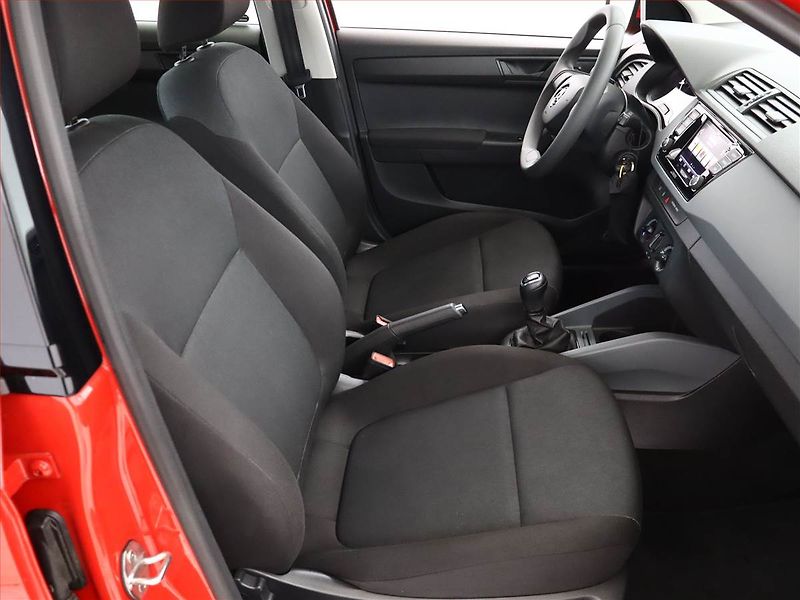 Škoda Fabia (2020) Ambition 1.0, Serv.kniha - fotka 7 z 13