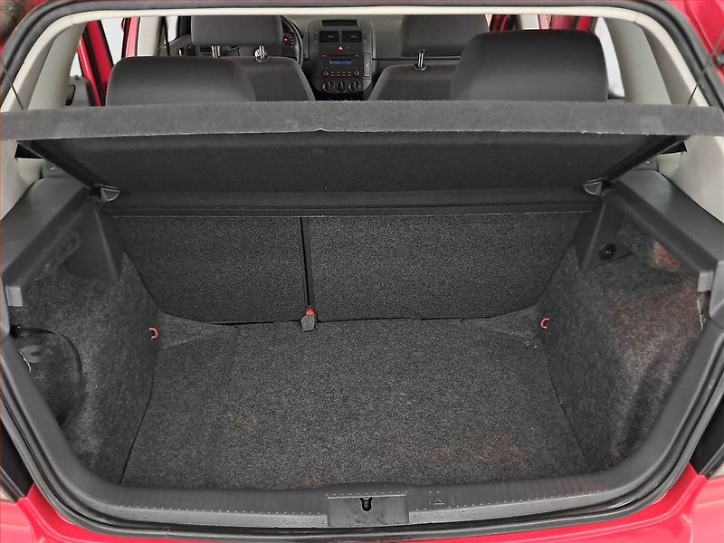 Volkswagen Polo (2008) 1.2, nová STK, jezdí výborně - fotka 13 z 14