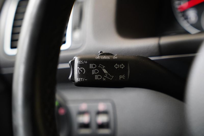Volkswagen Touran - fotka 17 z 24