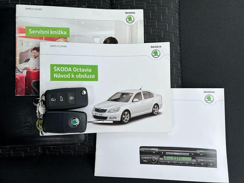 Škoda Octavia (2013) 1.6TDi 77kW! 2x kola! - fotka 16 z 18