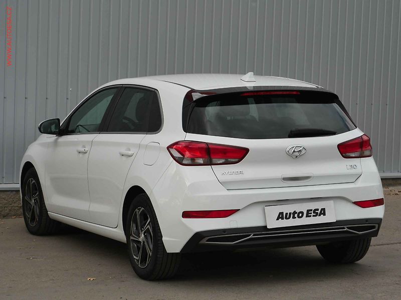 Hyundai i30 (2021) 1.5i, 1.maj,ČR, Smart - fotka 6 z 23
