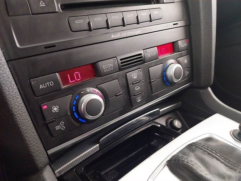 Audi Q7 (2009) 3.0 TDI , 4X4, Automat, Kůže - fotka 16 z 21