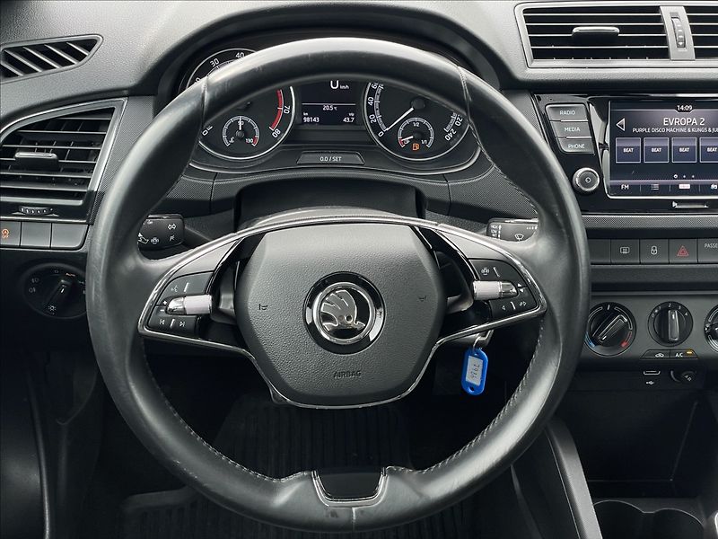 Škoda Fabia 1,0 TSI Combi Ambition Plus - fotka 8 z 24