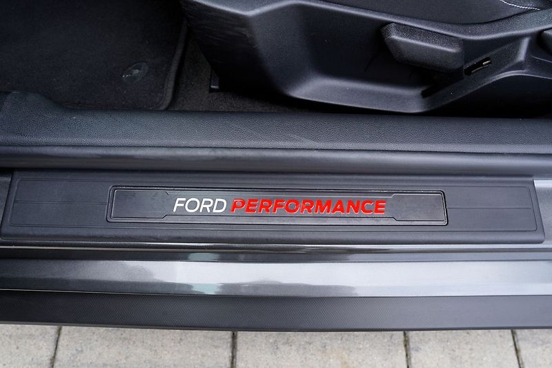 Ford Mustang (2018) Shelby GT350 5.2 Recaro,533 PS - fotka 18 z 40