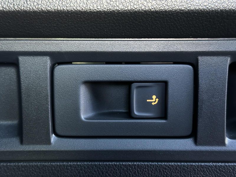Škoda Octavia RS 2.0 TSi 180kW Matrix-LED V. - fotka 53 z 54