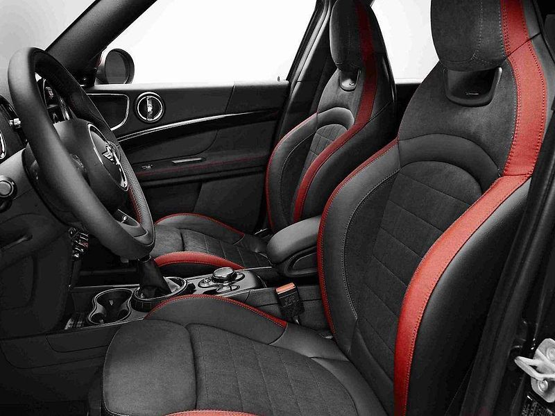 Mini John Cooper Works Countryman.