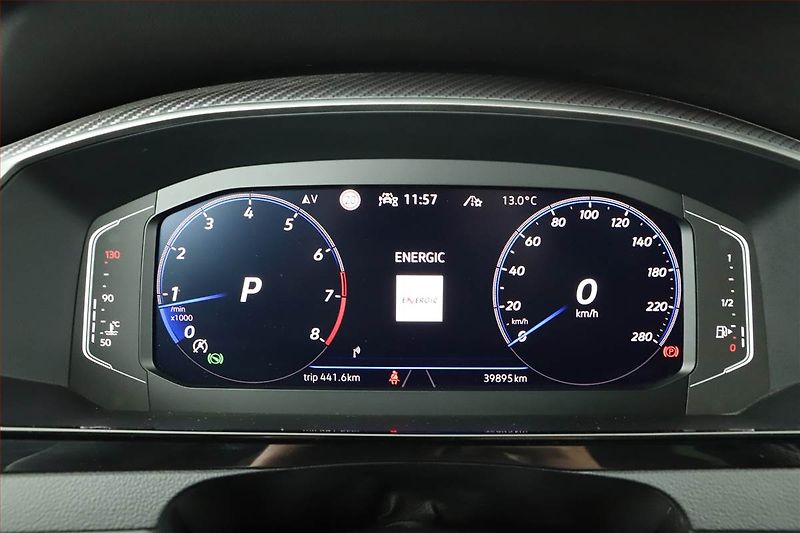 Volkswagen Arteon (2024) 2.0 TSI 4Motion - fotka 17 z 19