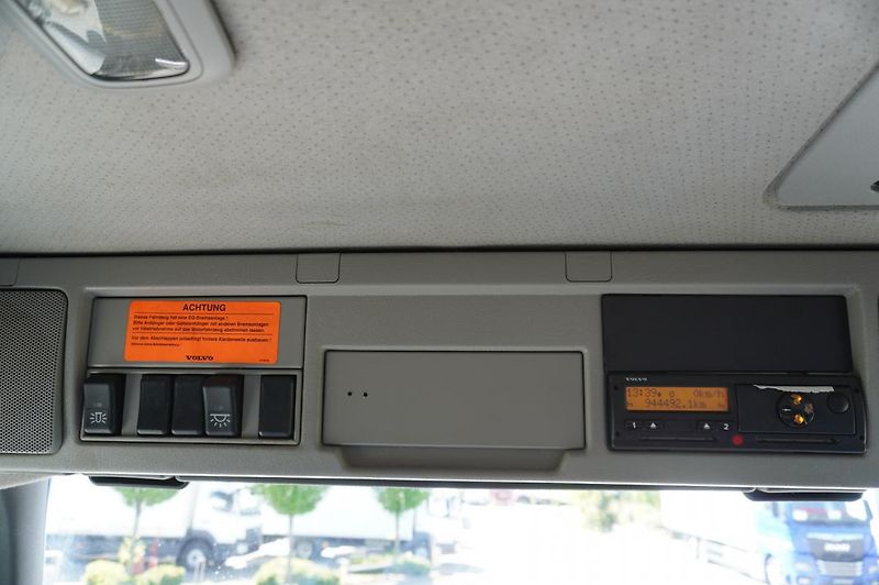 Volvo (2008) FH440 Refrigerator Set/Schmitz - fotka 7 z 24