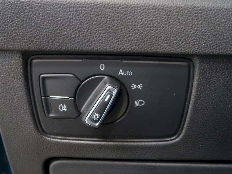 Volkswagen Passat (2024) BUSINESS 1.5TSI EVO DSG - fotka 33 z 36