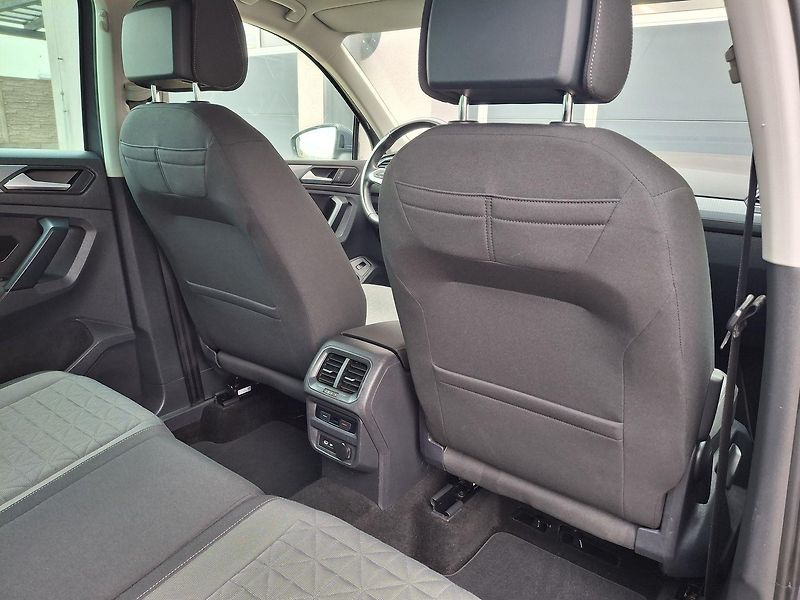 Volkswagen Tiguan (2021) 1.5 TSI Life Business, ZÁRUKA - fotka 29 z 34