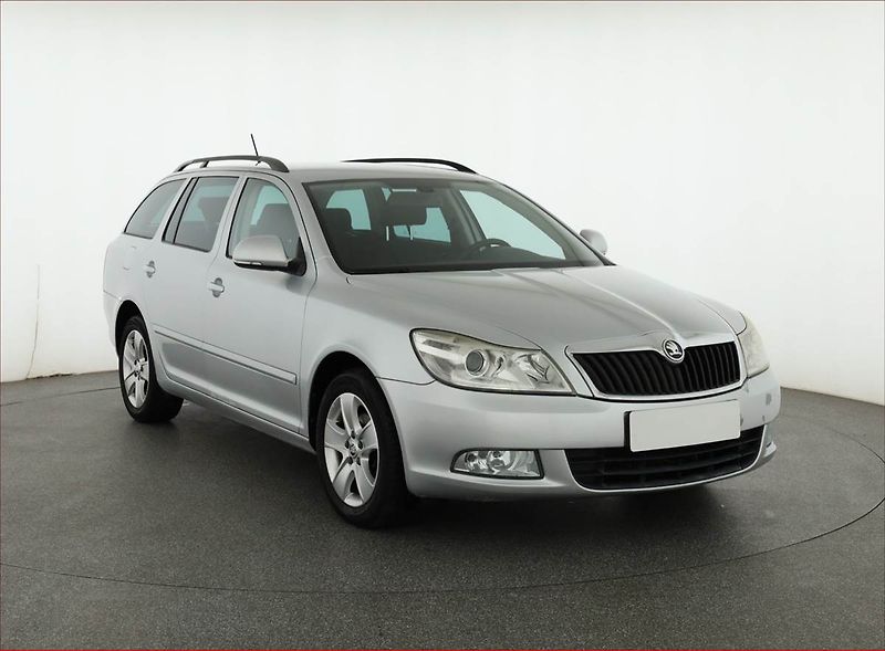 Škoda Octavia (2011) 1.6 TDI, nová STK, jezdí dobře - fotografie inzerátu