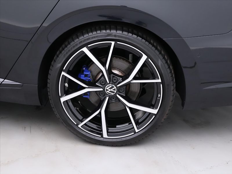 Volkswagen Arteon Shooting Brake 2.0 TSI R 235kW 4M DSG DPH 1.M - fotka 27 z 34