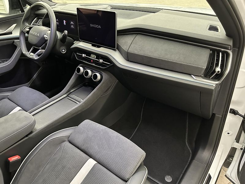 Škoda Kodiaq 2.0 TDI 4x4 SportLine - fotka 29 z 30