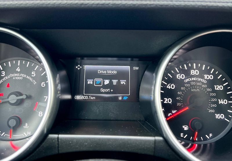 Ford Mustang (2021) GT PREMIUM 5.0 V8 MANUAL - fotka 31 z 36