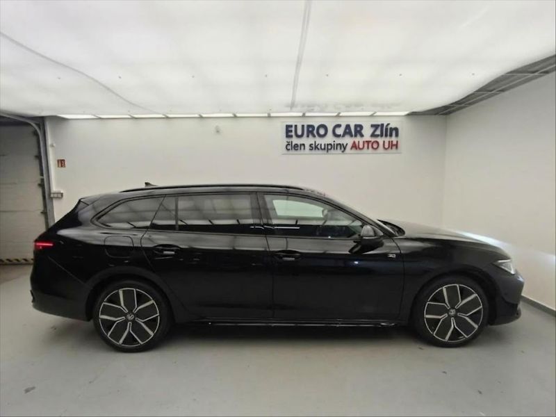 Volkswagen Passat 2,0 Rline People  TDI - fotka 6 z 15