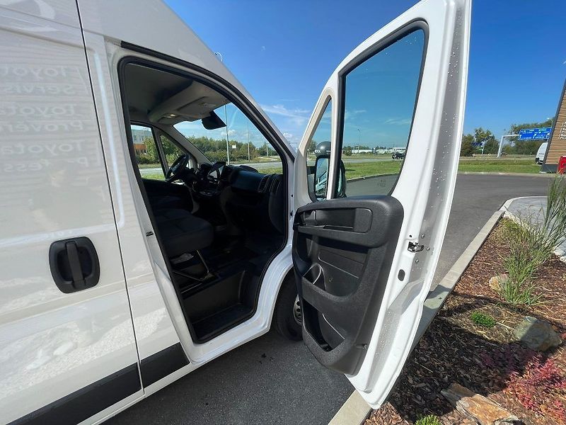 Toyota Proace Max 2.2D A/T L3H2 Active Mult 3.5H - fotka 22 z 23