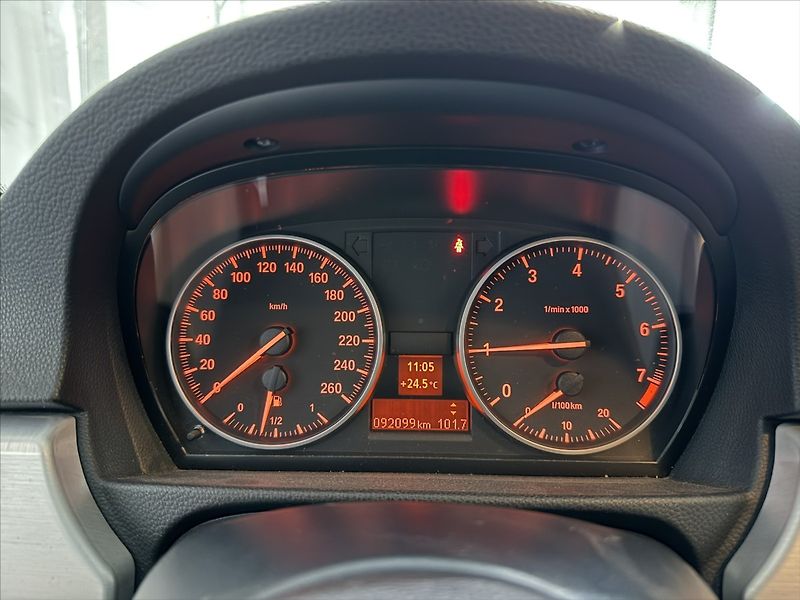 BMW Řada 3 2,0   i 125KW ANGEL NAVI TEMPO - fotka 9 z 26