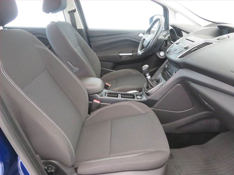 Ford C-MAX (2016) 1.0 EcoBoost, Tempomat - fotka 9 z 14