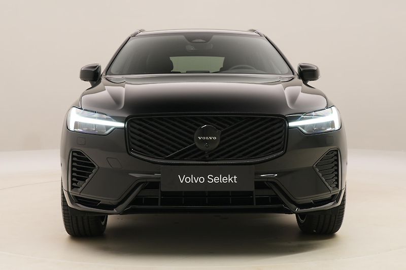 Volvo XC60 T6 AWD RECHARGE BLACK EDITION - fotka 16 z 61