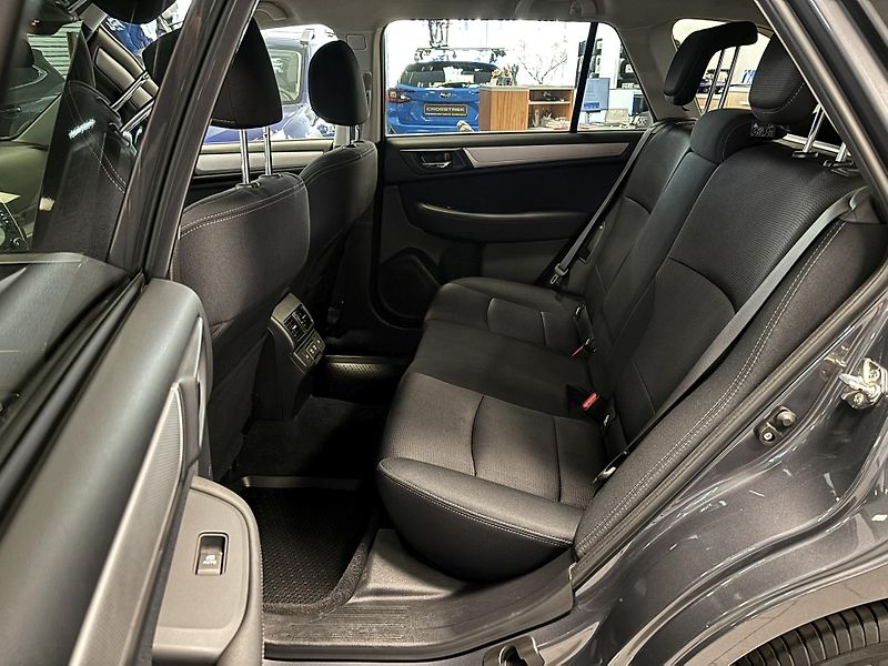 Subaru Outback 2.5i Active ES Lineartronic - fotka 15 z 41