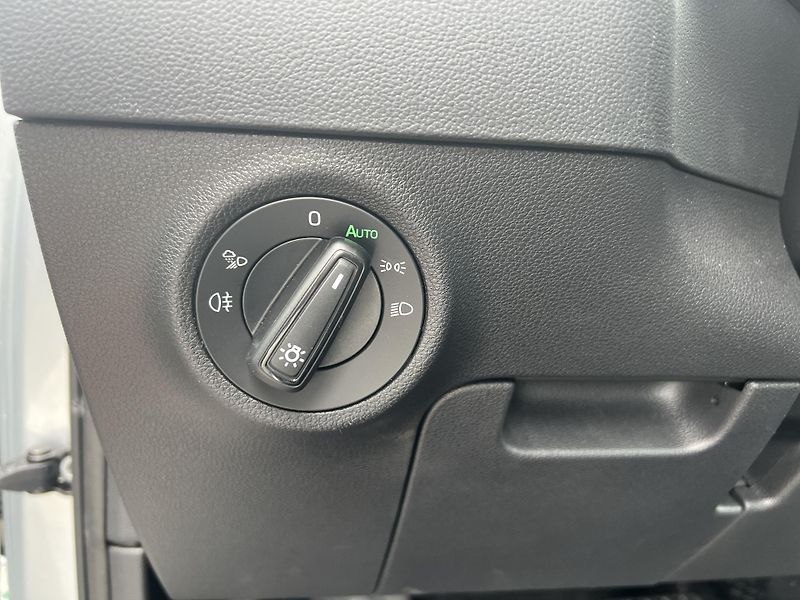 Škoda Karoq Style Plus 2.0TDi 85kw DSG ALU - fotka 14 z 49