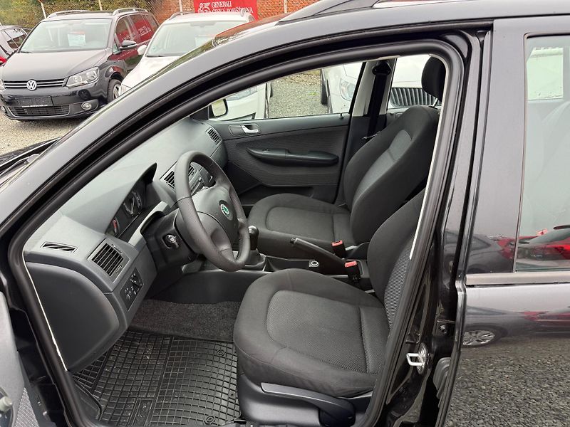 Škoda Fabia 1.4 16V 59KW AMBIENTE - fotka 8 z 13