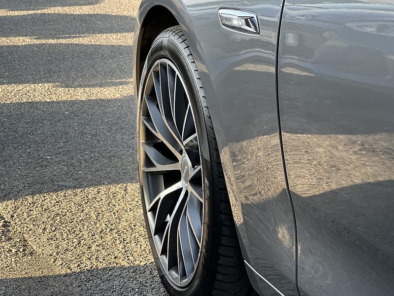 BMW Řada 5 GT 530D AUTOMAT NAVI KAMERA  - fotka 42 z 45