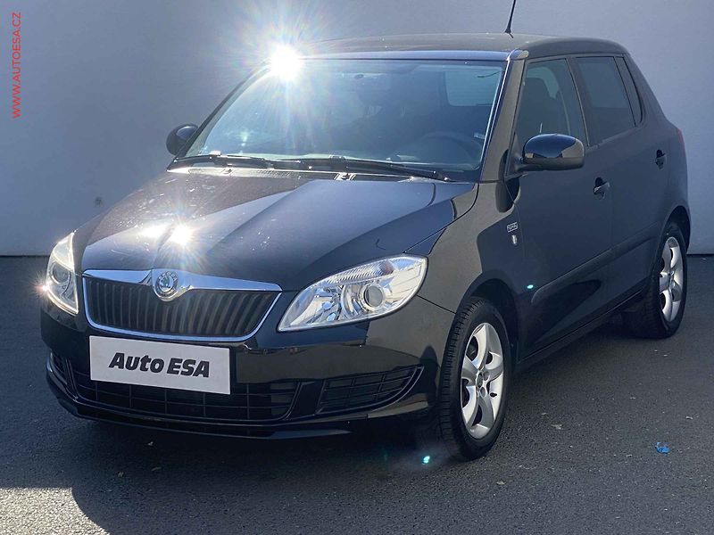 Škoda Fabia (2011) 1.2 TSi, Family - fotka 3 z 15