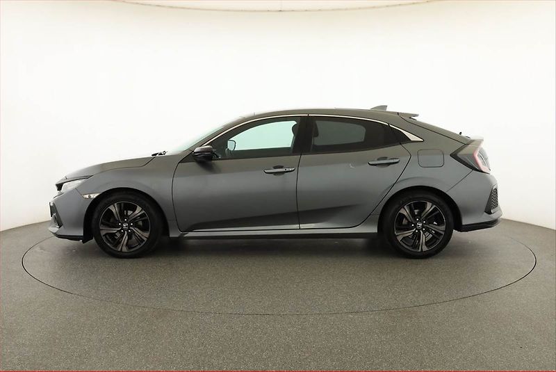 Honda Civic (2020) 1.0 VTEC Turbo, Automat - fotka 3 z 19