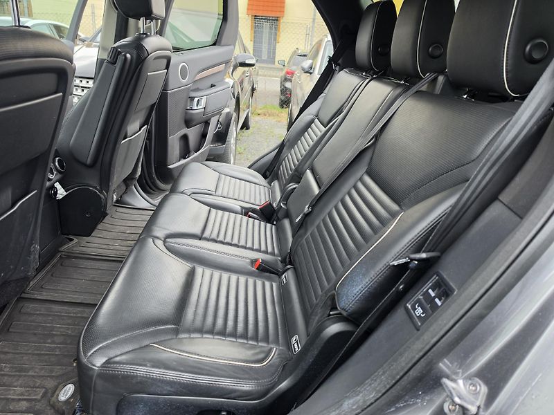 Land Rover Discovery 3.0HSEDV6 MeridianTZ 3.5 7Míst - fotka 9 z 16