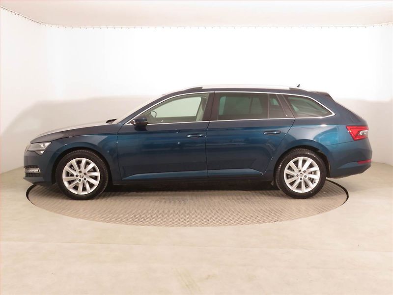 Škoda Superb (2019) Style 2.0 TDI, Automat - fotka 3 z 18