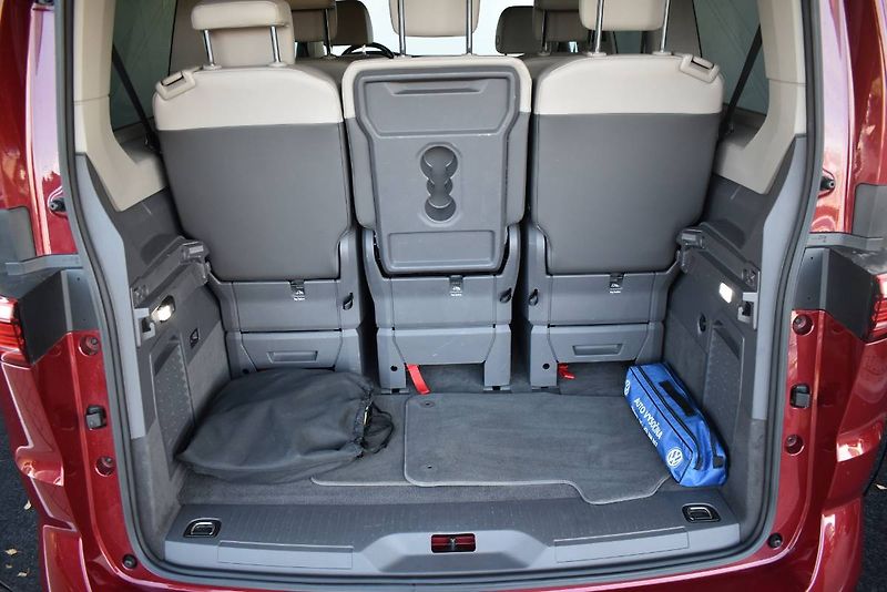 Volkswagen Multivan (2022) 1.4TSI 110kW Hybrid - fotka 15 z 30