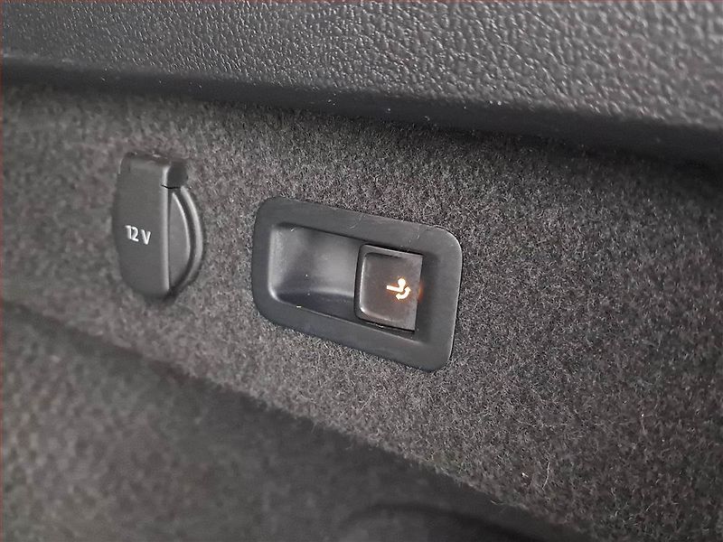 Volkswagen Passat (2016) 2.0 BiTDI, 4X4, Automat, Kůže - fotka 21 z 23
