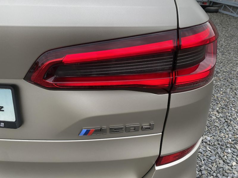 BMW X5 M50XD 4x4 400PS CZ DPH FULL 1A - fotka 44 z 171