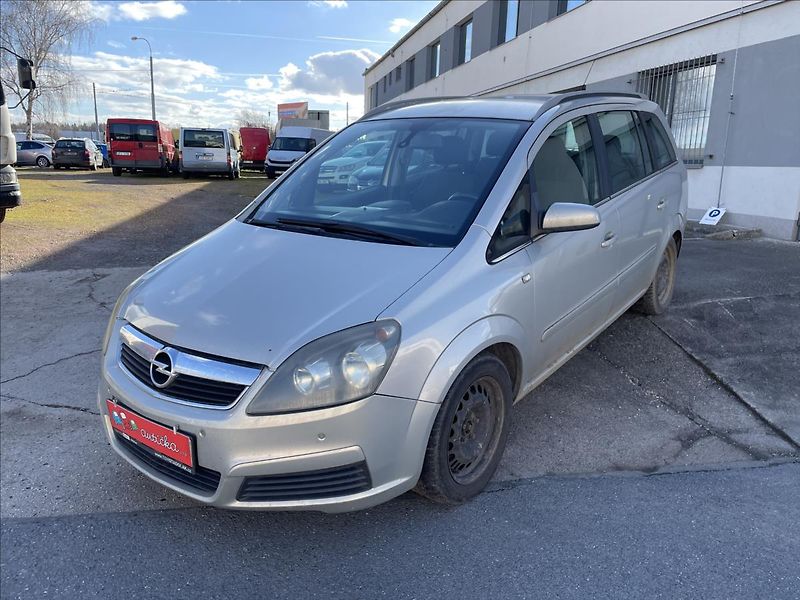 Opel Zafira 1,9 CDTI*88kW*7.míst*Servis - fotka 1 z 36