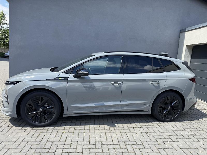 Škoda Enyaq (2025) RS 4x4 82 ČR ZÁRUKA 1 MAJITEL - fotka 2 z 35