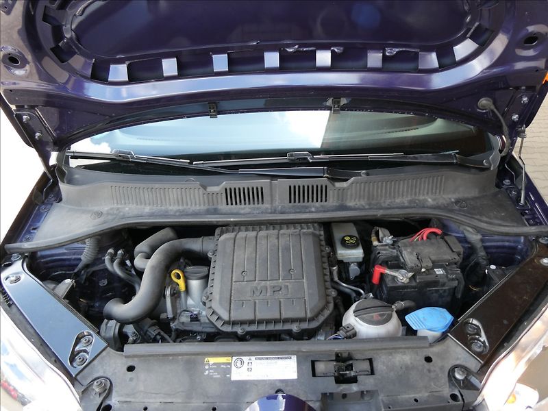 Volkswagen up! 1,0 MPi CLUB 55kW - fotka 34 z 47