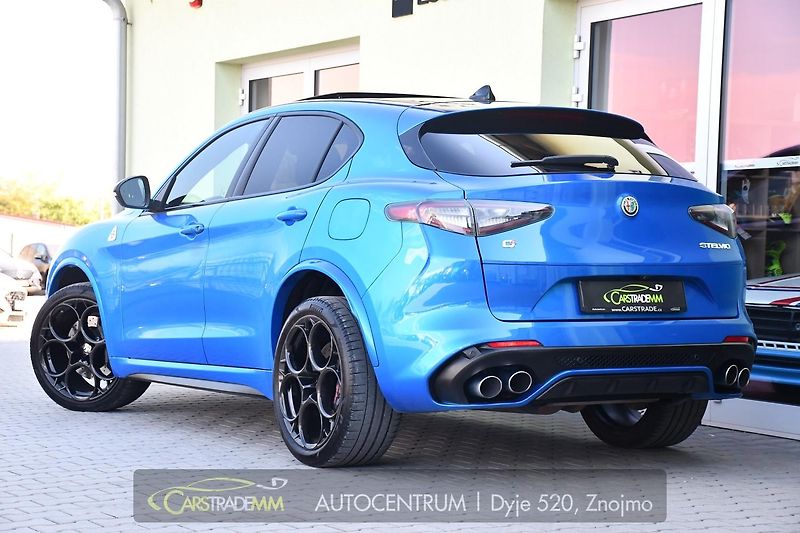 Alfa Romeo Stelvio 2.9V6 Bi-T.382 kW QUADRIFOGLIO - fotka 3 z 61