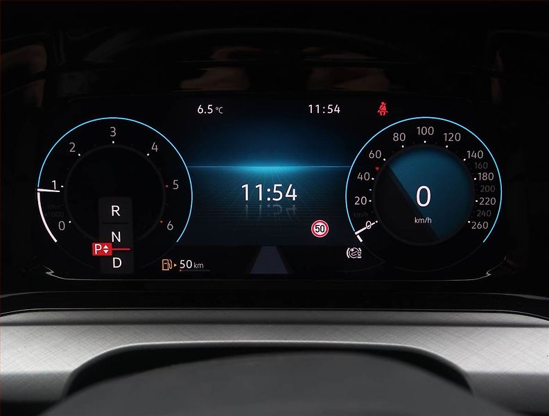 Volkswagen Golf (2021) R-Line 2.0 TDI - fotka 11 z 17