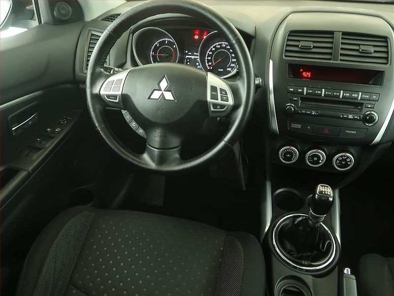 Mitsubishi ASX (2010) 1.8 DI-D MIVEC, Xenony - fotka 7 z 15