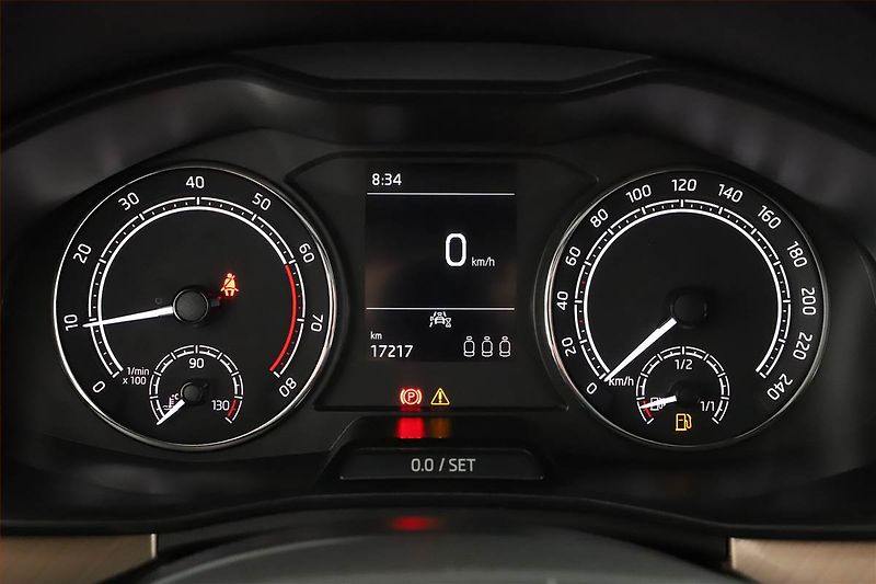 Škoda Kamiq (2021) Style 1.0 TSI, ČR,1.maj - fotka 9 z 19