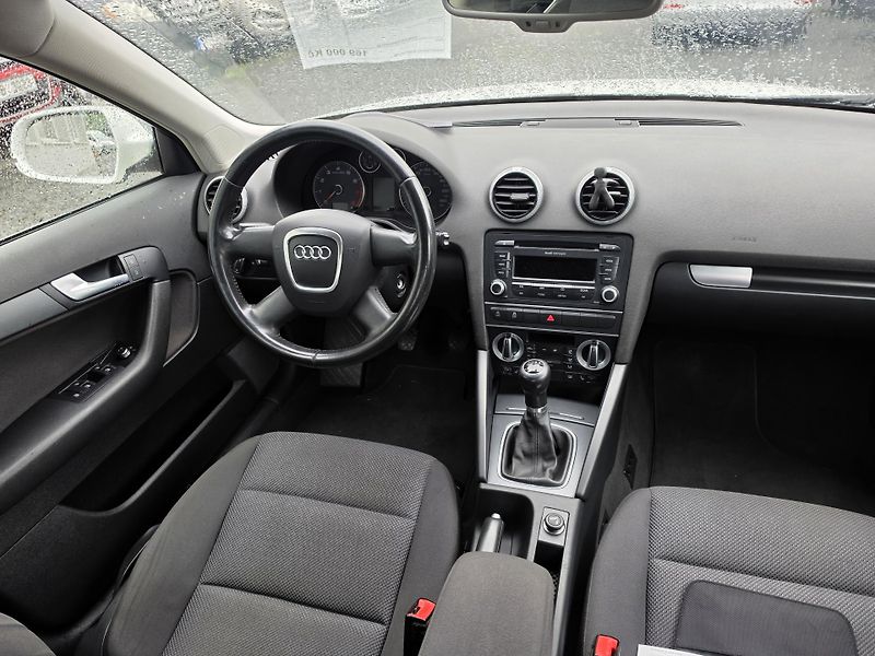 Audi A3 1.2 TFSI Xenon S-Line  - fotka 14 z 24