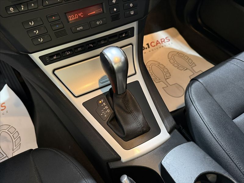 BMW X3 2,0   D 130kW XD AUTOMAT KůŽE - fotka 19 z 43