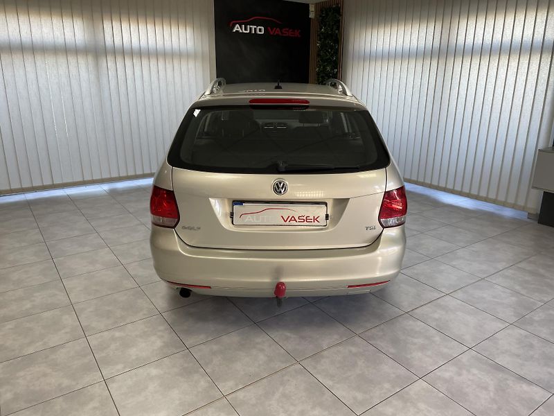 Volkswagen Golf TSi ČR 1.MAJ. 6M TZ DIGIAC   - fotka 9 z 23