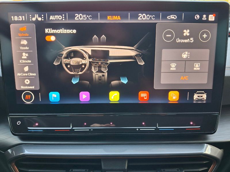 Cupra Formentor (2023) DSG 1,5TSi 110kW - fotka 31 z 35