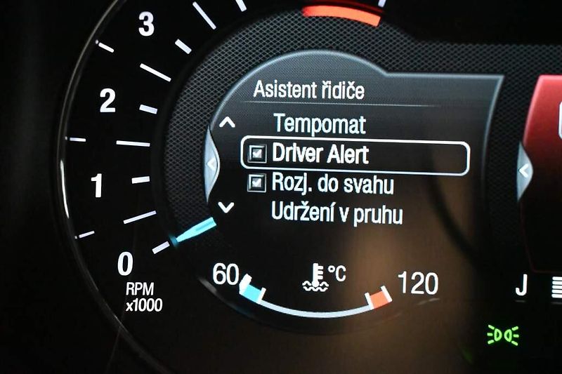 Ford Mondeo (2020) 2.0 LED SONY ACC TITANIUM ECOB - fotka 21 z 33