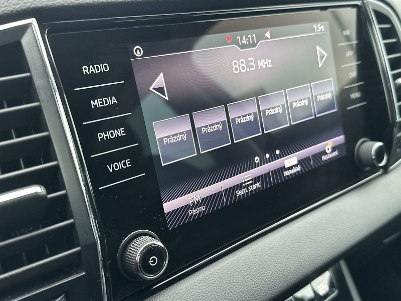 Škoda Karoq (2020) 2.0 TDI Style - fotka 13 z 28