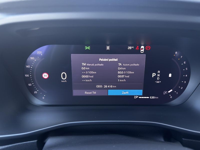Volvo XC40 B4 FWD ULTRA DARK // 1. maj. - fotka 26 z 46