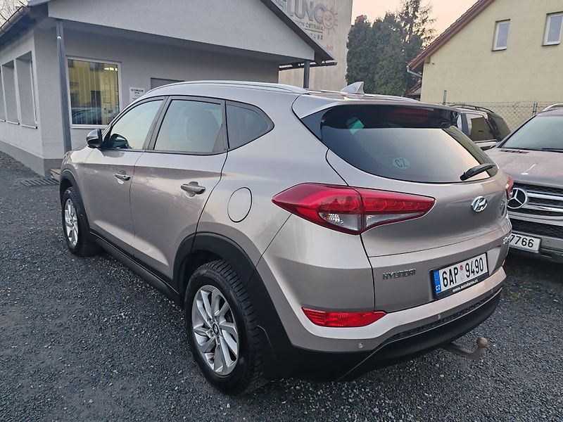 Hyundai Tucson 1.7 CRDi 1. májitel - fotka 4 z 24