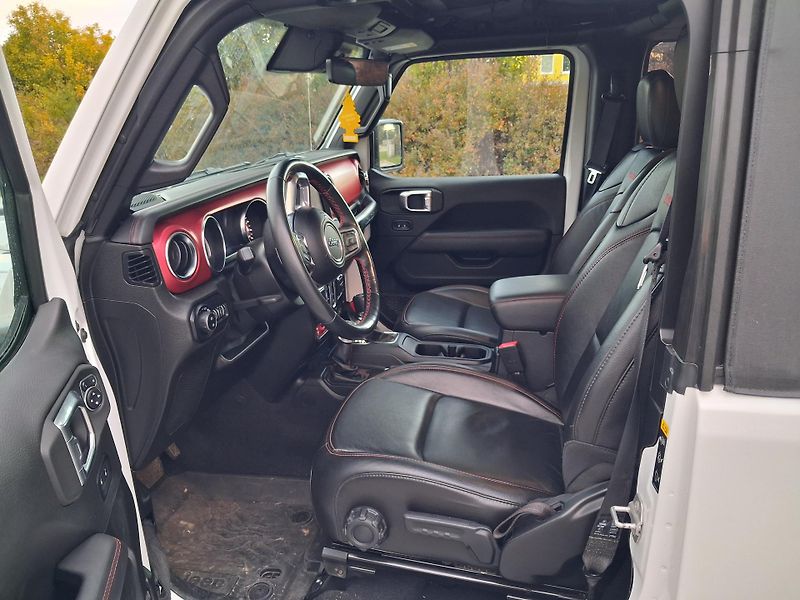 Jeep Wrangler (2021) Rubicon, 1. majitel, ČR - fotka 19 z 62